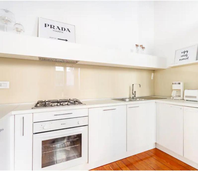 Lis Apartment Милано Екстериор снимка